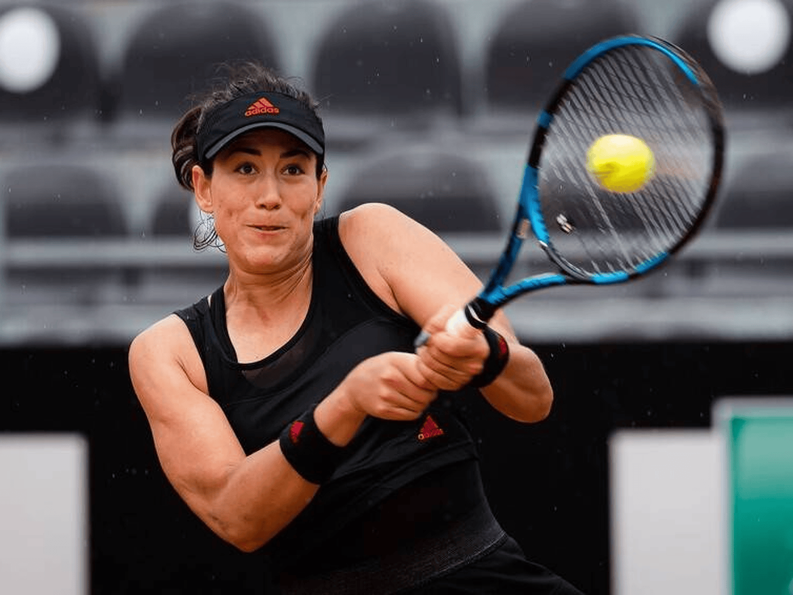 KAIYUN-梅西巅峰对决,穆古鲁扎与80激战MAD分钟,逆转胜负难料!的简单介绍