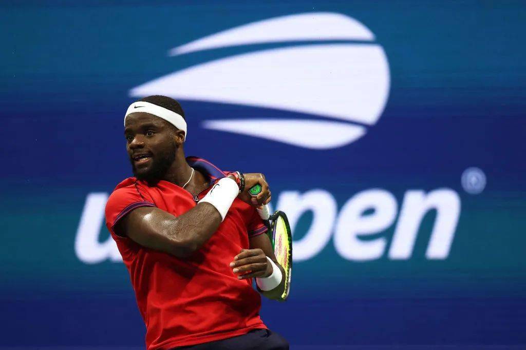 KAIYUN-梅西巅峰对决,穆古鲁扎与80激战MAD分钟,逆转胜负难料!的简单介绍