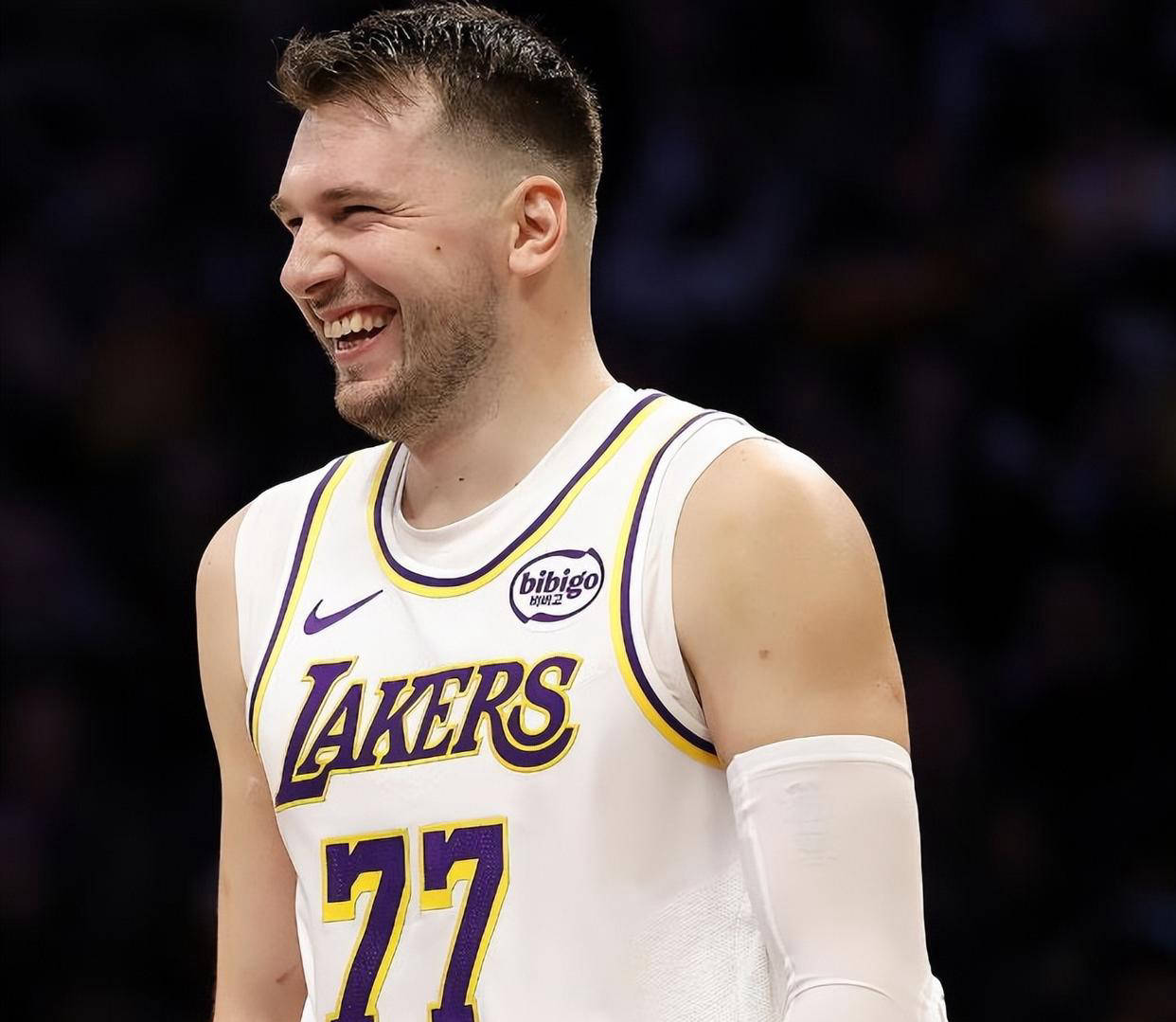 开云-关于东契奇连续十二场比赛得分超过爆冷,澳大利亚队挑战极限!的信息