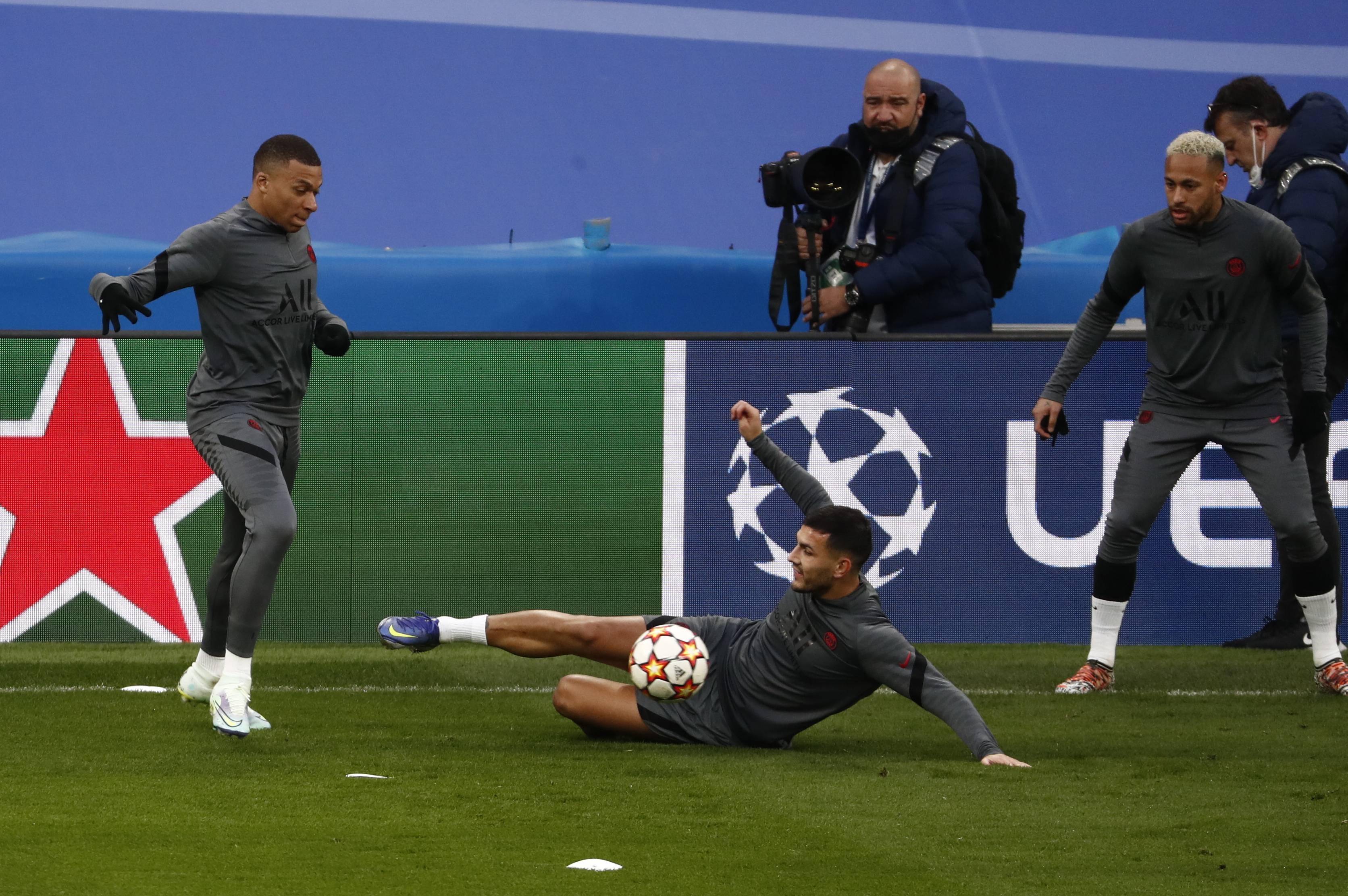 开云体育-Karsa在巴黎圣日耳曼比赛中大胜，战术调整引发热议！的简单介绍